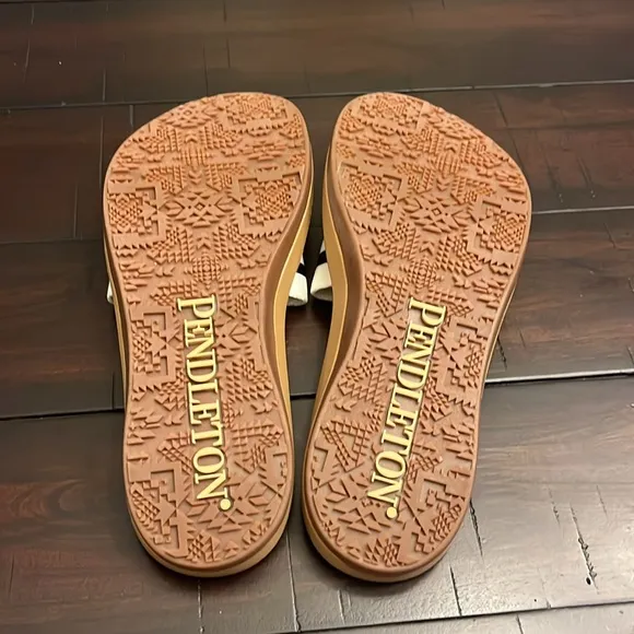 Pendleton Glacier Bay National Park Slides Sandals Shoes new Women’s Sizes