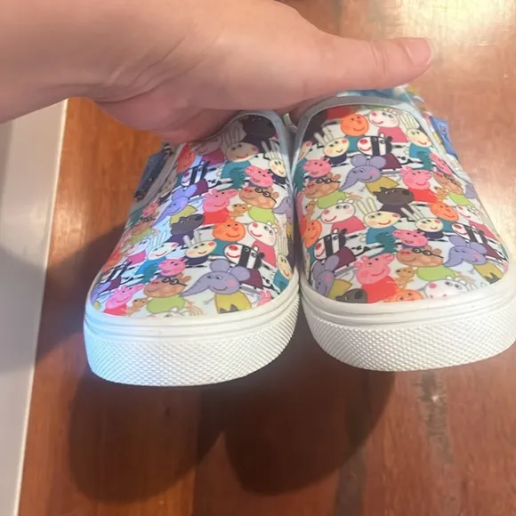 Peppa pig sneakers kids size 1