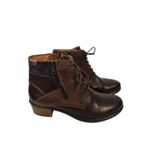 Pikolinos brown 2 tone leather ankle boots.   Size 40 (9).
