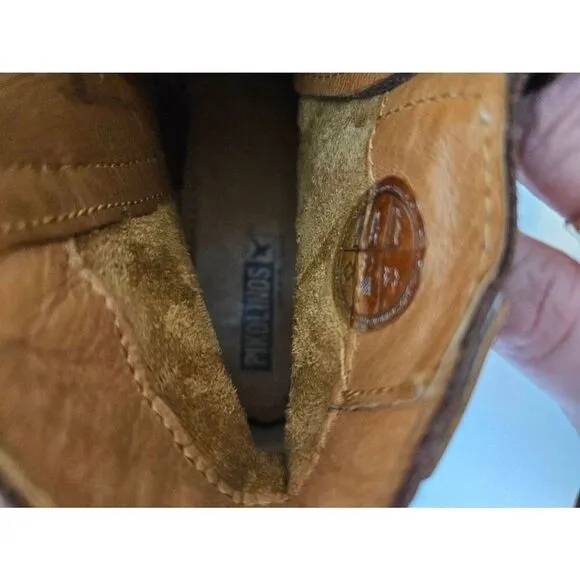 Pikolinos brown 2 tone leather ankle boots.   Size 40 (9).