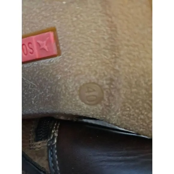 Pikolinos brown 2 tone leather ankle boots.   Size 40 (9).