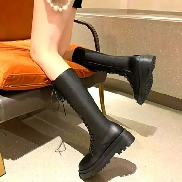 Platform lace-up combat boots sz 7