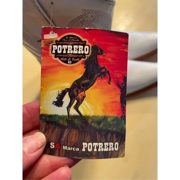 Potrero White Western Boots