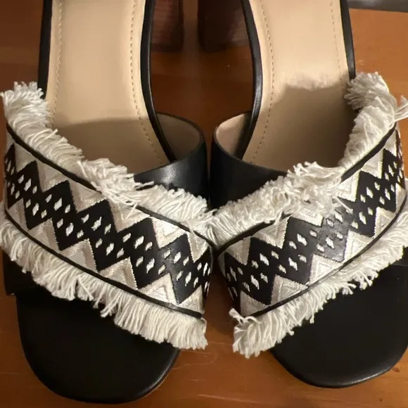 Pour La Victorie Black and Cork Designer Sandals Shoes Heels Size 8.5