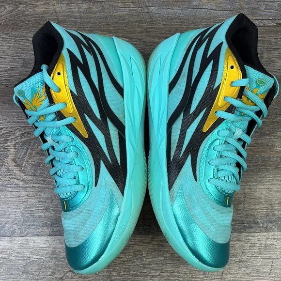 Puma Men’s MB.02 Honeycomb Basketball Shoes Size 10