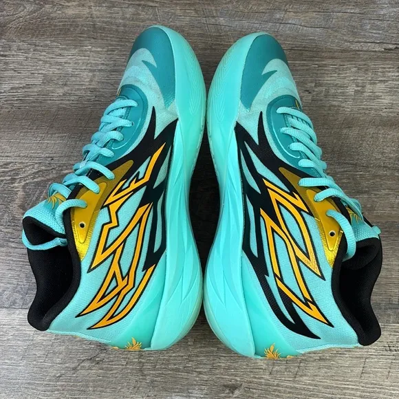 Puma Men’s MB.02 Honeycomb Basketball Shoes Size 10
