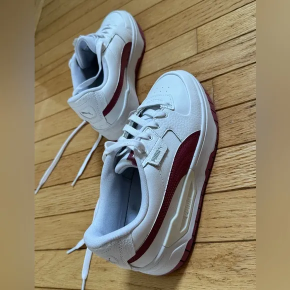 Puma Platform Sneakers While Leather, Dusty Orchid Stripe  Size 8 1/2 women’s