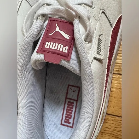 Puma Platform Sneakers While Leather, Dusty Orchid Stripe  Size 8 1/2 women’s