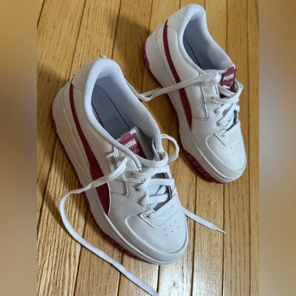 Puma Platform Sneakers While Leather, Dusty Orchid Stripe  Size 8 1/2 women’s