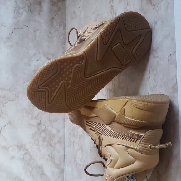 Puma RS-X  High-Top Sneakers in Tan and  Brown Youth Size 5.5