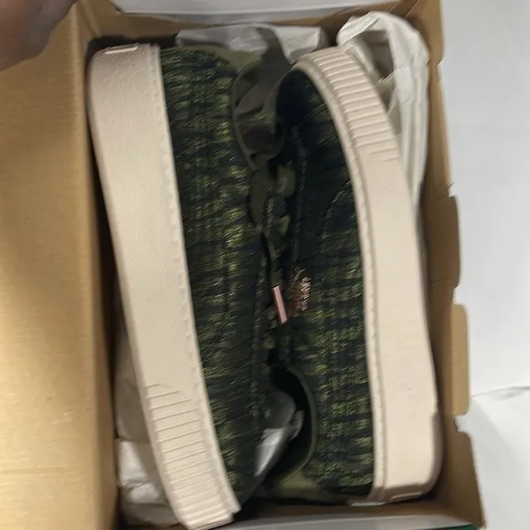 Puma Size 8 Basket Platform VR Women’s