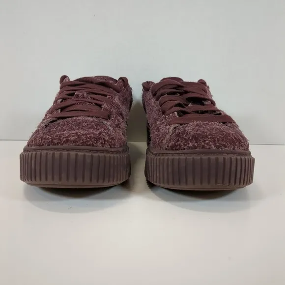 Puma women's elemental fuzzy suede  purple platform sneakers, size 7