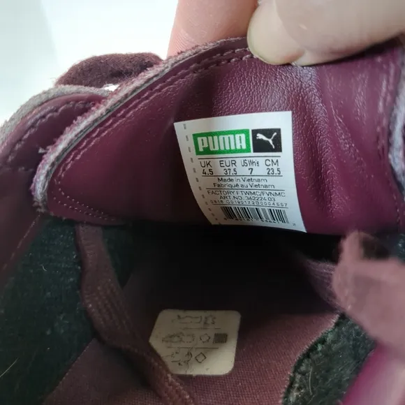 Puma women's elemental fuzzy suede  purple platform sneakers, size 7