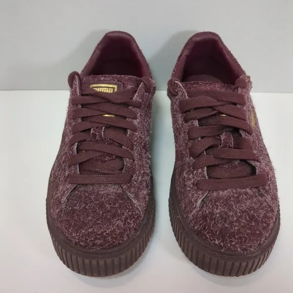 Puma women's elemental fuzzy suede  purple platform sneakers, size 7
