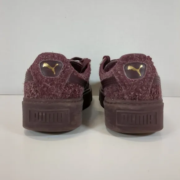 Puma women's elemental fuzzy suede  purple platform sneakers, size 7