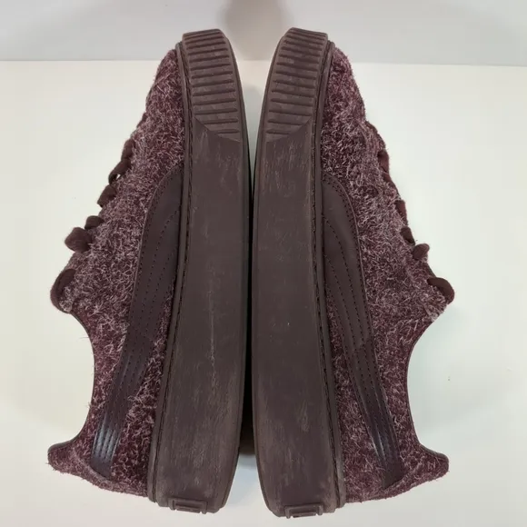 Puma women's elemental fuzzy suede  purple platform sneakers, size 7