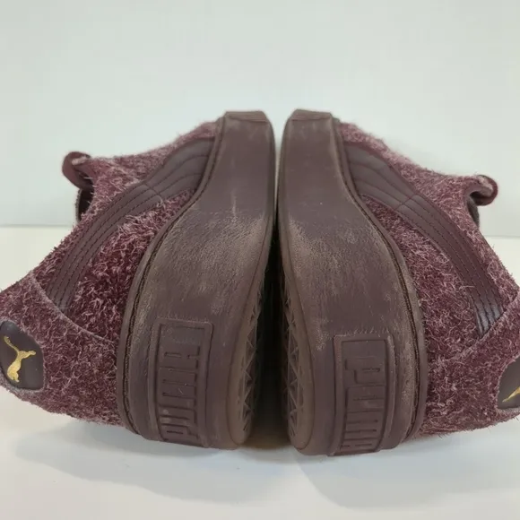 Puma women's elemental fuzzy suede  purple platform sneakers, size 7