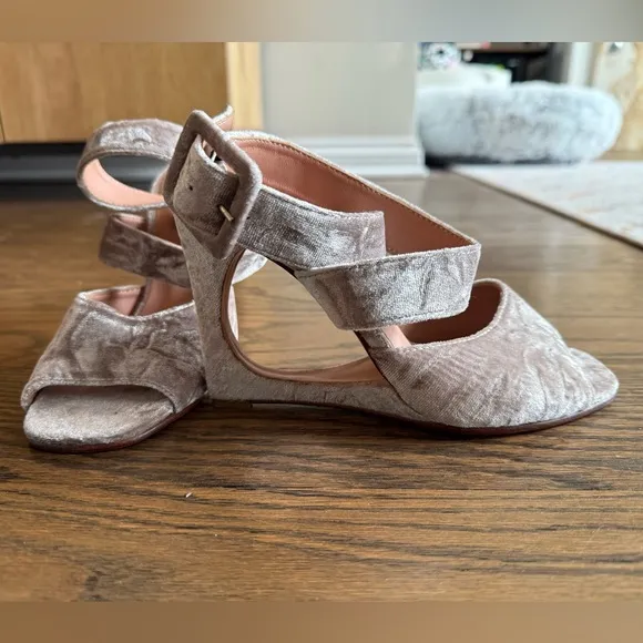 Rachel Comey Velvet Ankle Strap Wedge Sandals Velvet Size 5