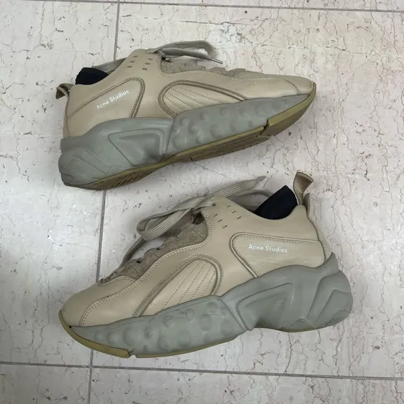 RARE Acne Studios Beige Manhattan Platform Sneakers