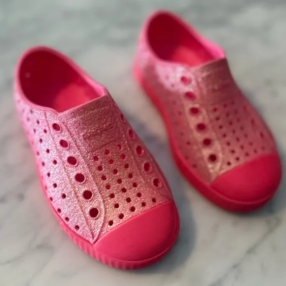 RARE Native Jefferson Pink Glitter Pink Slip-On Shoes