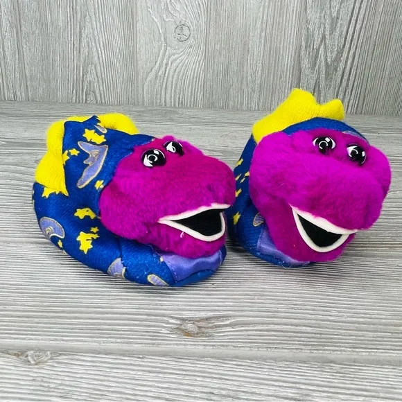 Rare Vintage 1990s retro bedtime with Barney dinosaur slippers / shoes 1-2 plush