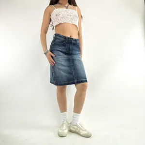 Rare Y2K Tom Tailor label high waisted denim skirt with embroidery motif.