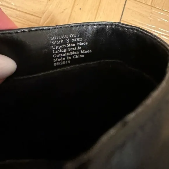 Reaction Kenneth Cole black rounded toe wedge boots size 8