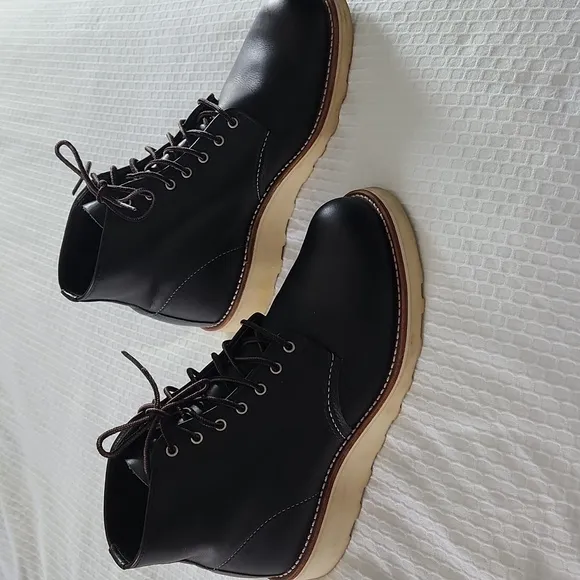 Red Wing Shoes Heritage 6 Inch Boots W9.5 Black