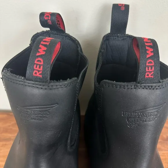 Red Wing Shoes Men’s Traction Tred Lite Chelsea Work Boots Style 2448