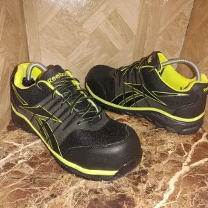Reebok men's a room Arion RB4501 work  shoes black size 10m.   503