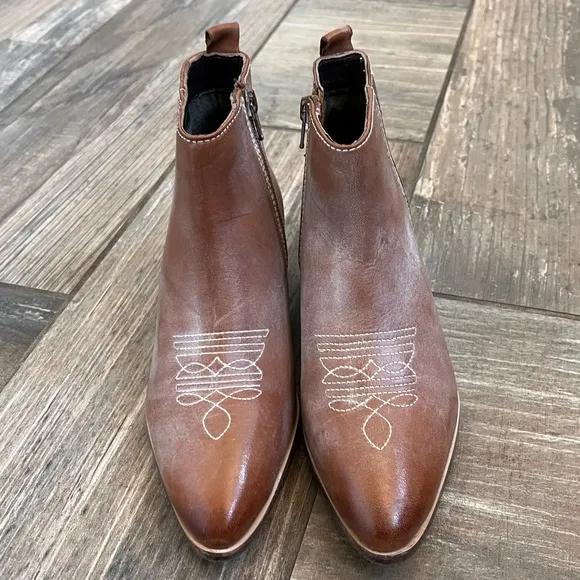 ROAN by Bed Stu Aggie ankle boots size 6.5