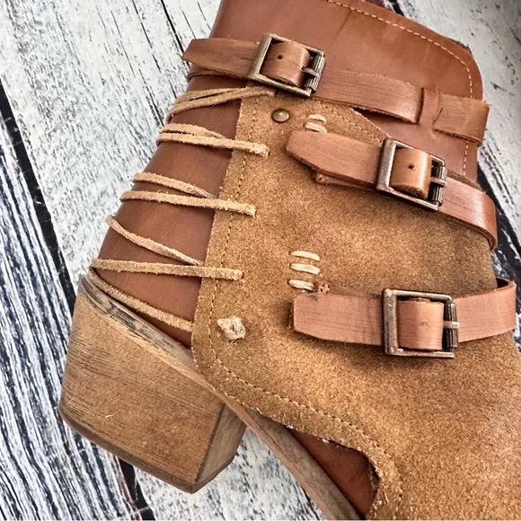 ROAN By Bed Stu Jag Tan Leather Ankle Boots​