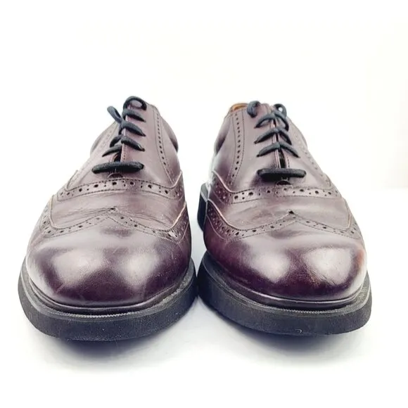 Rockport‎ Men's Wing Tip Walking Shoe - Size 9