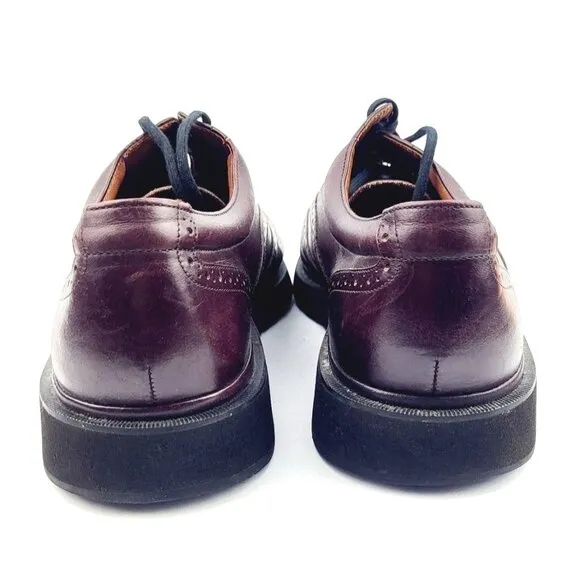 Rockport‎ Men's Wing Tip Walking Shoe - Size 9