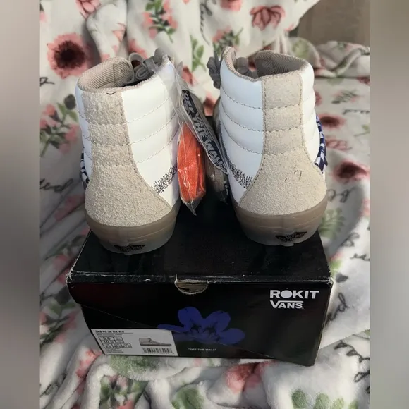 ROKIT High-Top Sneakers with Patterned Stripe