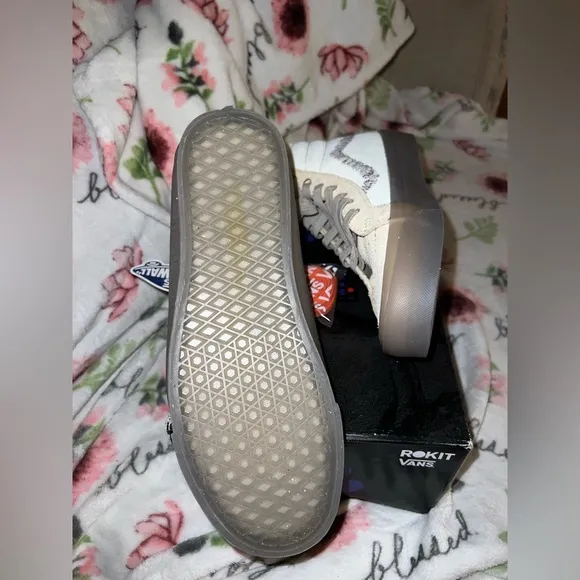 ROKIT High-Top Sneakers with Patterned Stripe