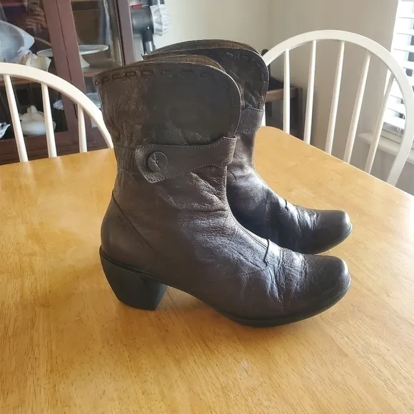Romika Distressed Brown Leather Boots sz 38