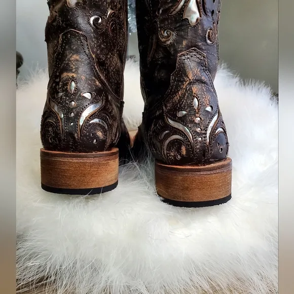 Roper women's distressed brown square toe boots/silver inlays Size 6