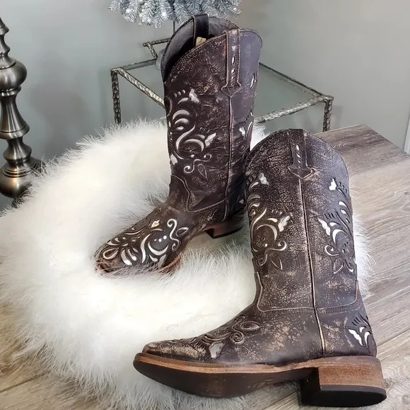 Roper women's distressed brown square toe boots/silver inlays Size 6