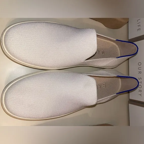 Rothy's Cream Slip-On Shoes || Size 8 || NWOT