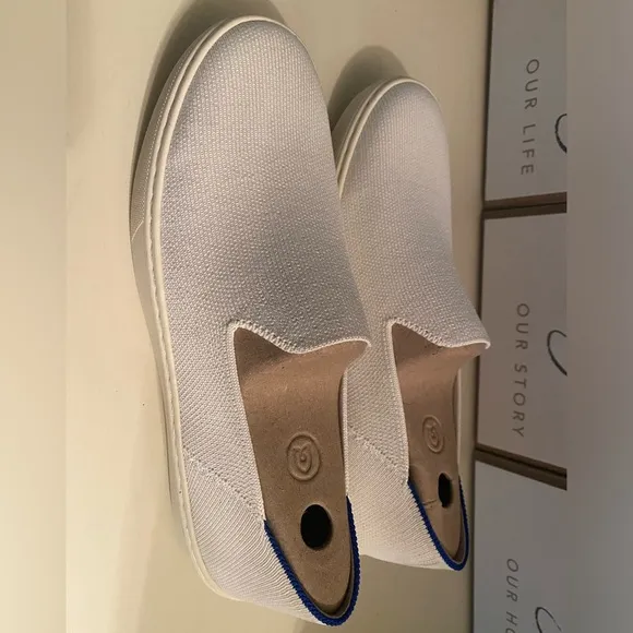 Rothy's Cream Slip-On Shoes || Size 8 || NWOT