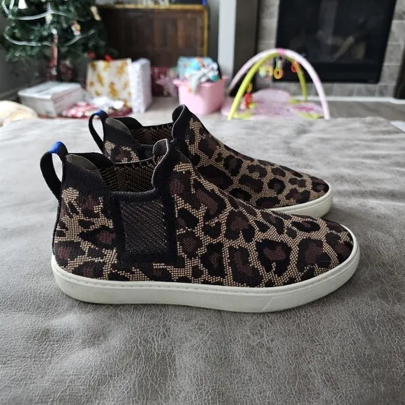 Rothys Limited Edition Wildcat Print Chelsea Booties