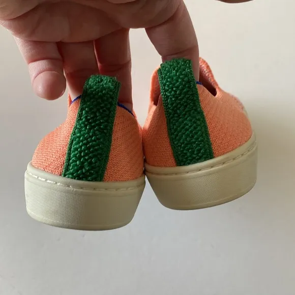 Rothy’s original melon Terry bolt kids slip on shoes peach pink size 1 worn once