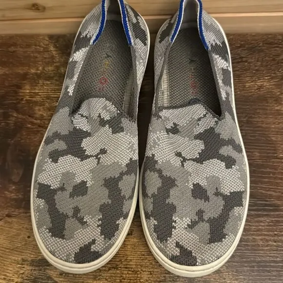 Rothy’s Size 4 Little Girls Kids Gray Camouflage Slip On Sneaker Shoes