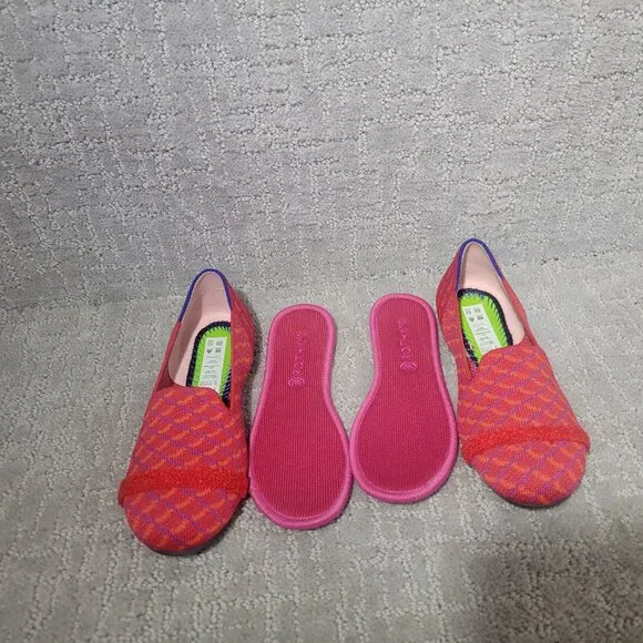 Rothy's The Loafer Girls Size US 1 Red Pomegranate Grid Round Toe Slip on Shoes