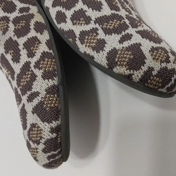 Rothy's The Loafer In Mocha Spot Leopard