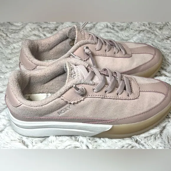 Roxy Joey Platform Sneakers Blush Suede Leather Comfort Slip-on Women’s Size 8