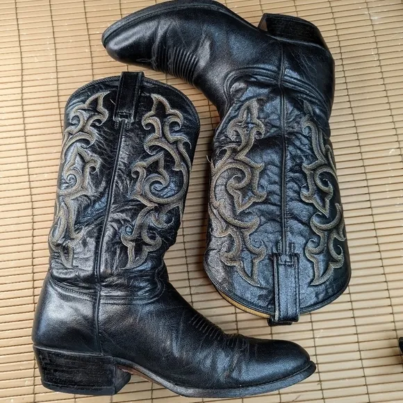 Rudel Boots men's sz 10D black leather Western Cowboy boots. Repair spot on left