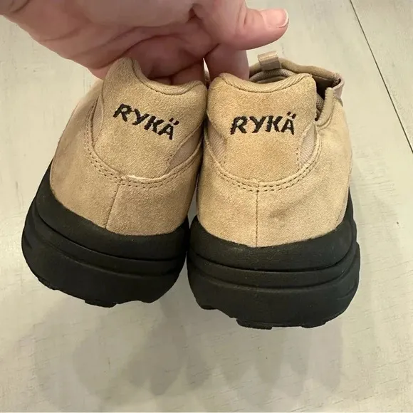 Ryka Tan Suede Cascade Roamer Low Cut Slip On Shoes with ScotchGard Sz 10 GUC