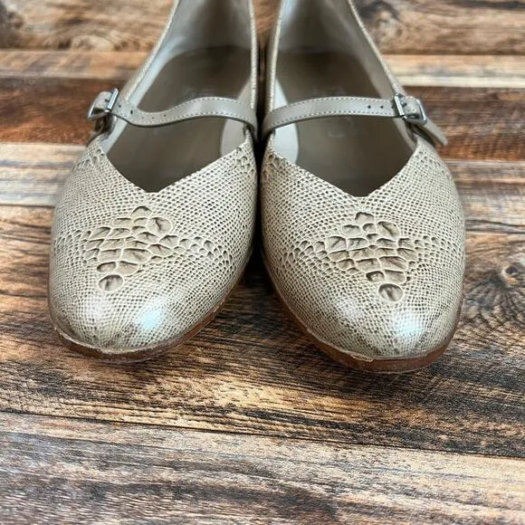 Salvatore Ferragamo Audrey Shoes Women's 9 Tan Reptile Print Mary Jane Ballet